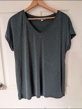 Green Envelope Short Sleeve V-neck top, Slate Teal Large
